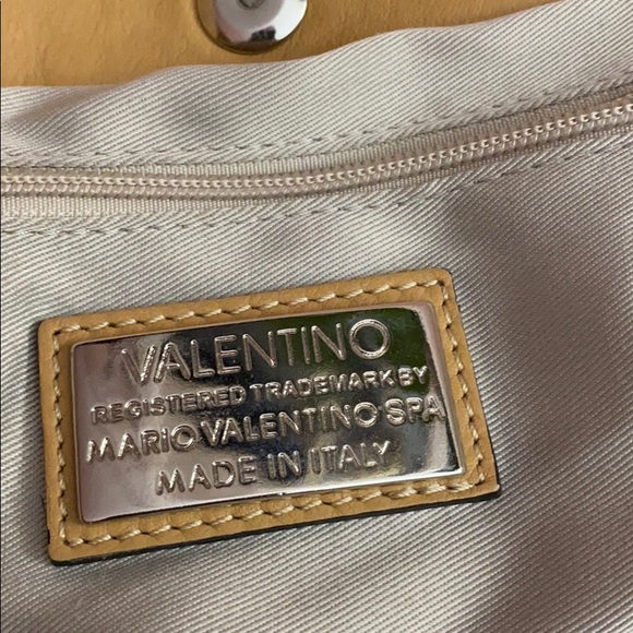 Valentino Bag - Picture 9 of 13